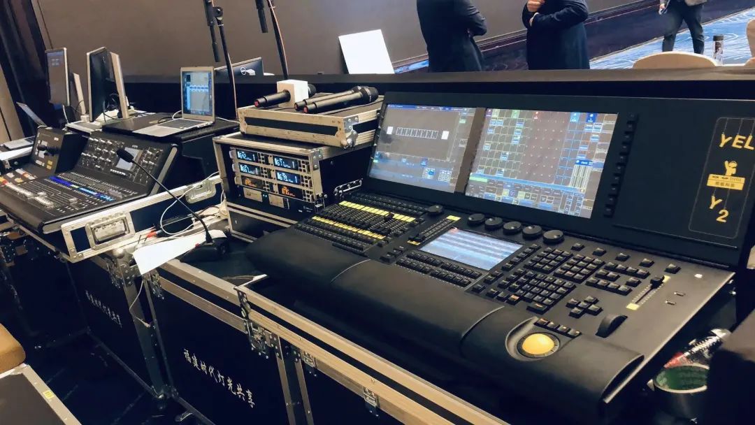 大型晚會(huì)活動(dòng)策劃預(yù)算清單中應(yīng)該包含的四種費(fèi)用(圖3) 大型晚會(huì)活動(dòng)策劃預(yù)算清單中應(yīng)該包含的四種費(fèi)用(圖3)