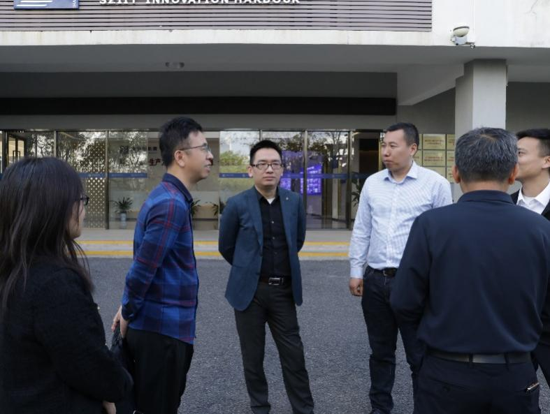 全能董事長深信院開講:AI發(fā)展與未來人才戰(zhàn)略(圖3) 全能董事長深信院開講:AI發(fā)展與未來人才戰(zhàn)略(圖3)