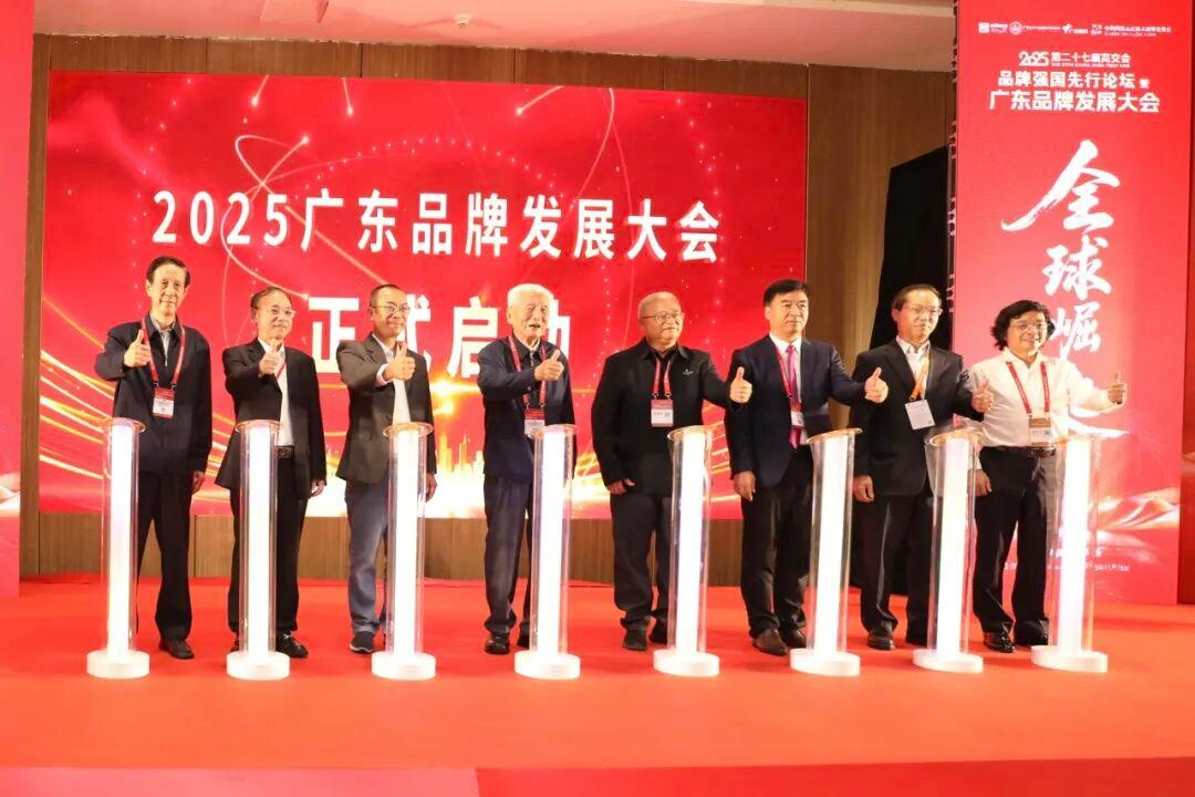 國(guó)貨影像破局之作：松典高交會(huì)首發(fā)大底卡片機(jī)，載譽(yù)“廣東知名品牌”(圖3)